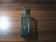 Старинная водочная бутылка - штоф Шустовъ