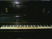 продается антикварное фортепиано